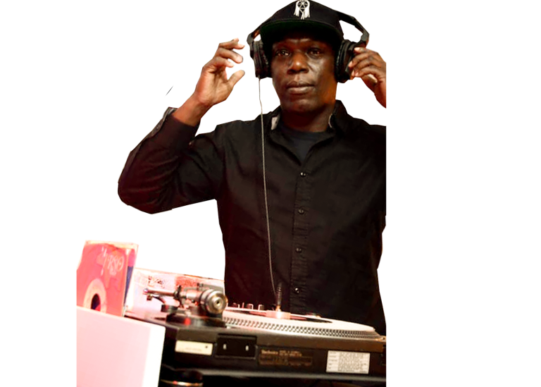 DJ MADSOL DESAR. All vinyl set playing Soul, Funk, Disco, Motown & Classic. Check it out at MIXCLOUD.